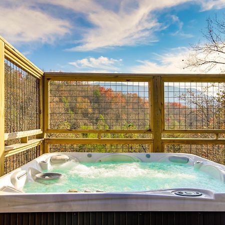 Gatlinburg Cabin With Game Room, Hot Tub And Mtn Views מראה חיצוני תמונה