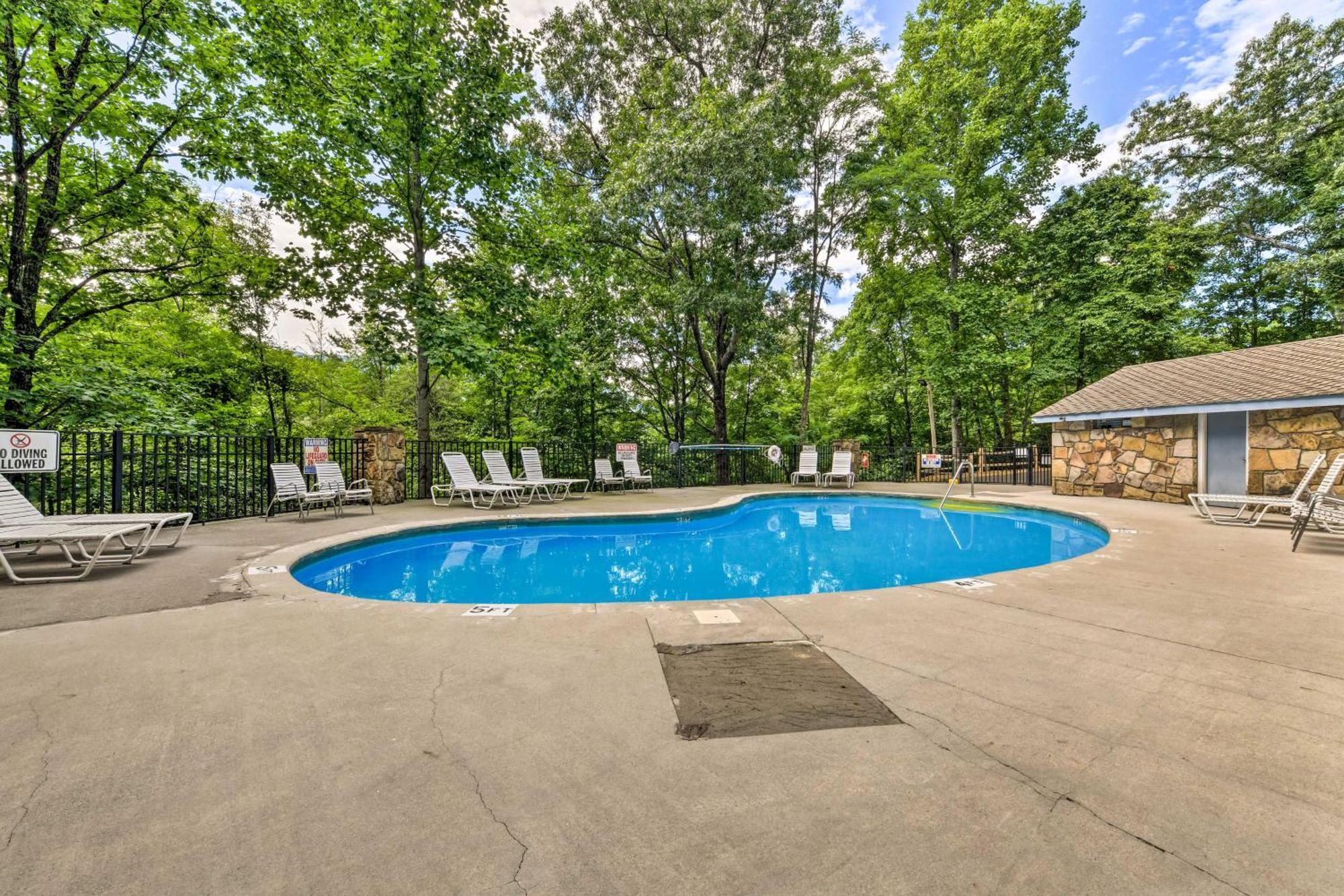 Gatlinburg Cabin With Game Room, Hot Tub And Mtn Views מראה חיצוני תמונה