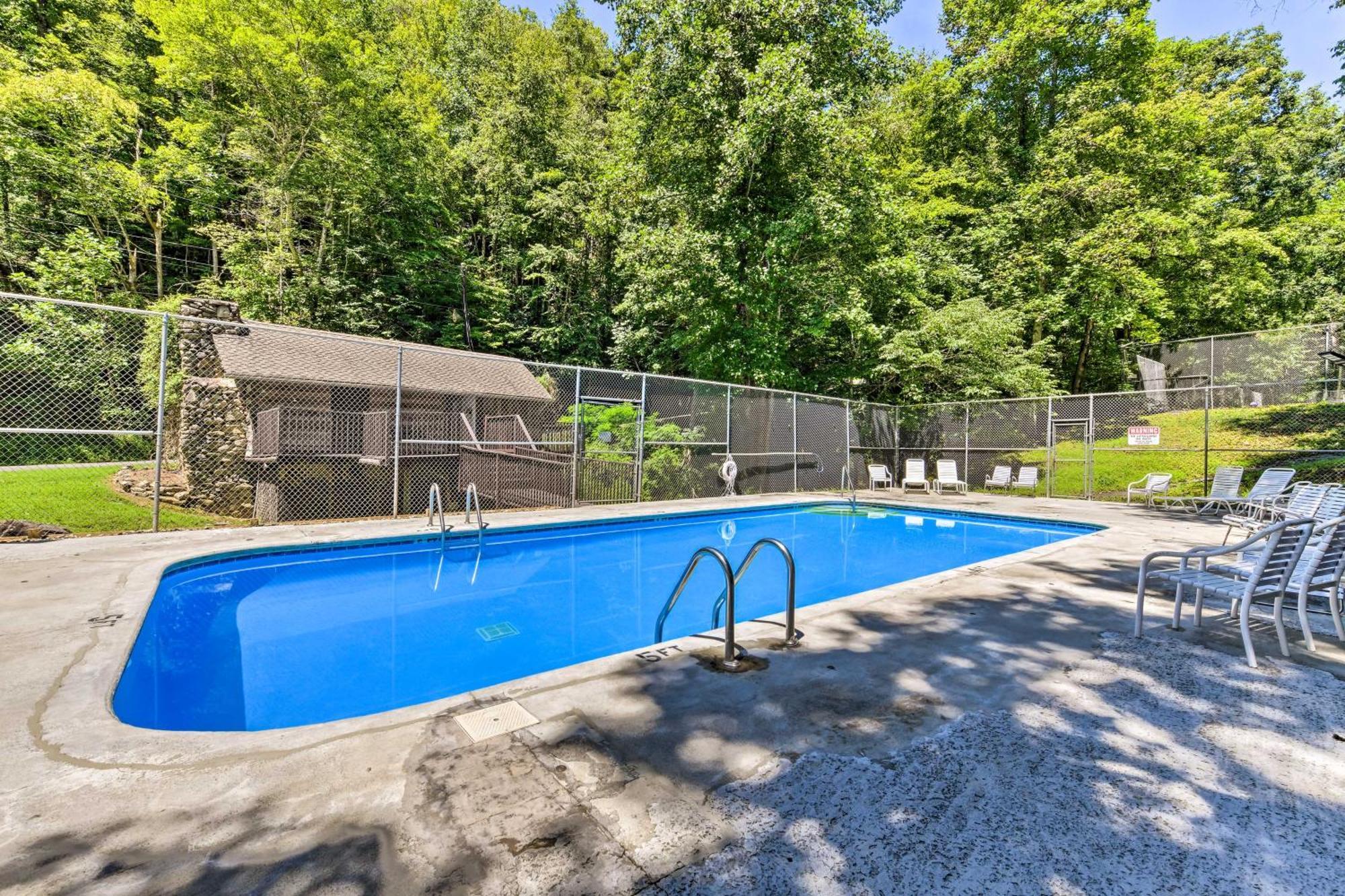 Gatlinburg Cabin With Game Room, Hot Tub And Mtn Views מראה חיצוני תמונה