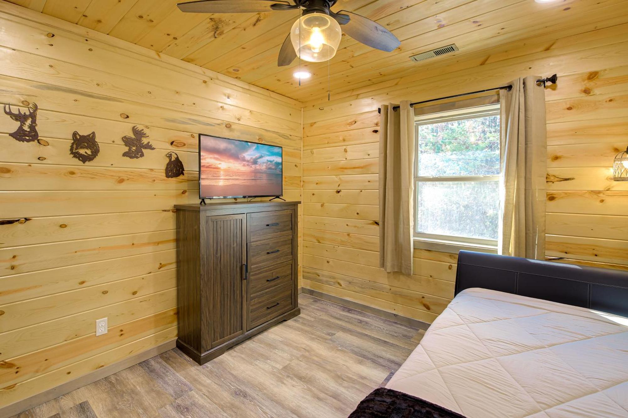 Gatlinburg Cabin With Game Room, Hot Tub And Mtn Views מראה חיצוני תמונה
